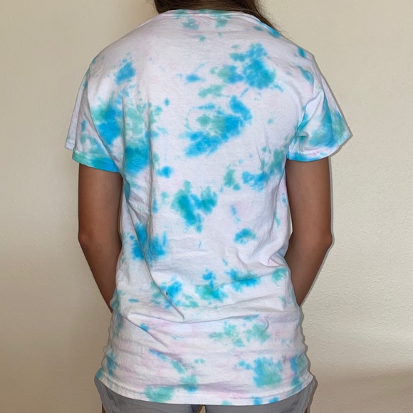 Upcycled hand tie dye tshirt - Picture 4 of 5